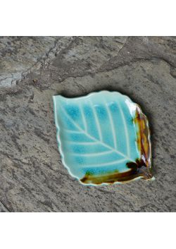 Leaf shaped plate turquoise 17 x 13cm
