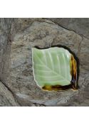 Leaf shaped plate green 17 x 13cm